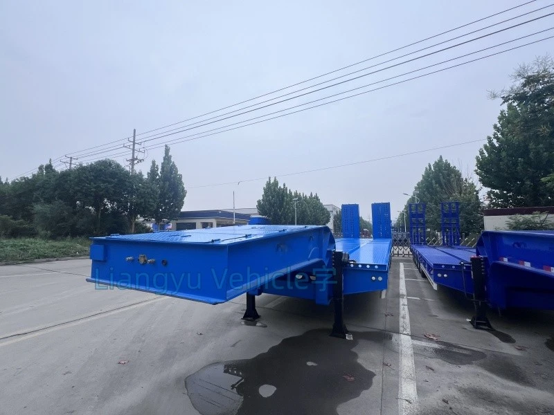 Gooseneck Lowbed trailer4